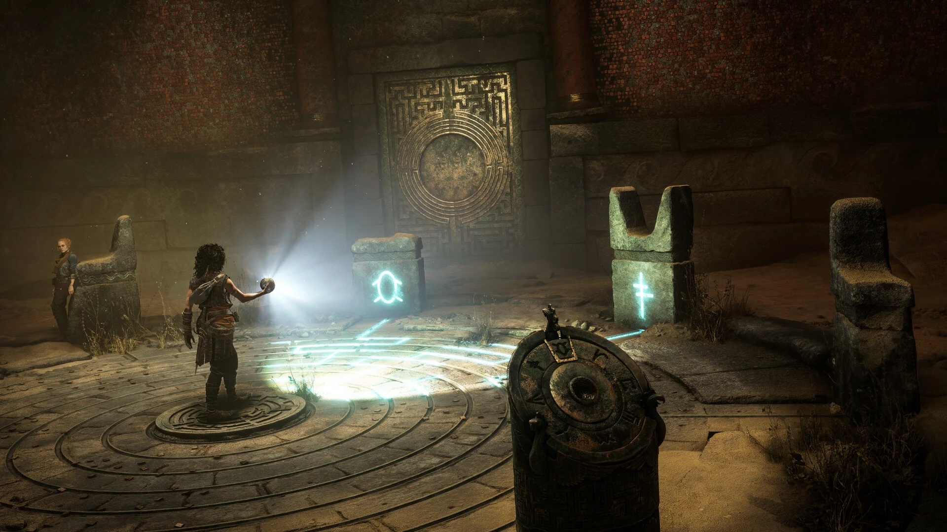 Resonance stealth on Minotaur Island