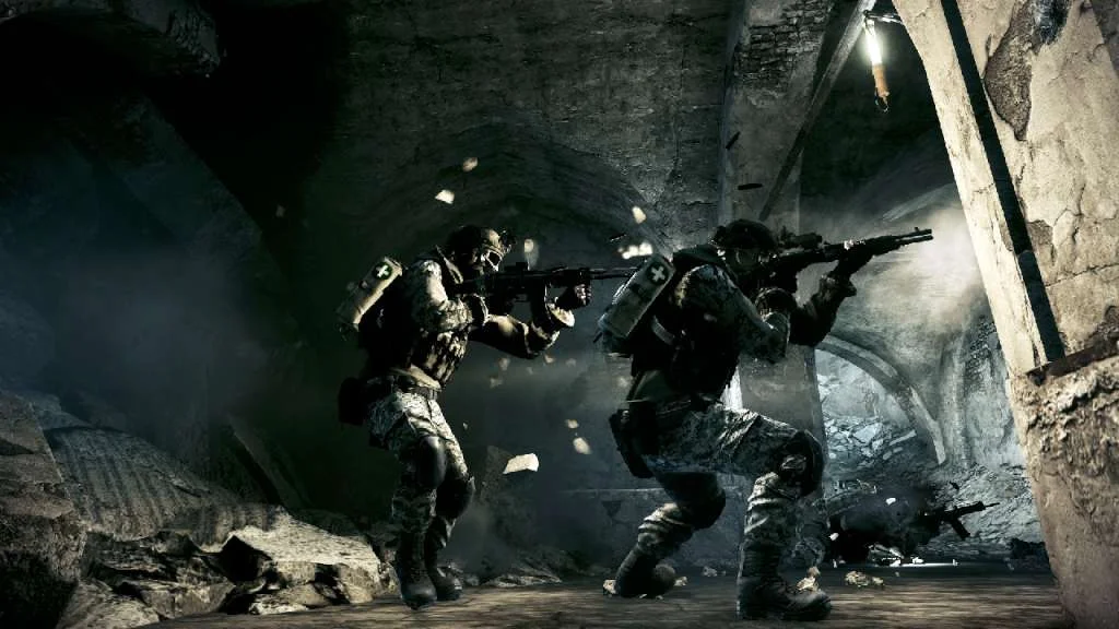 Battlefield 3 Close Quarters indoor firefight