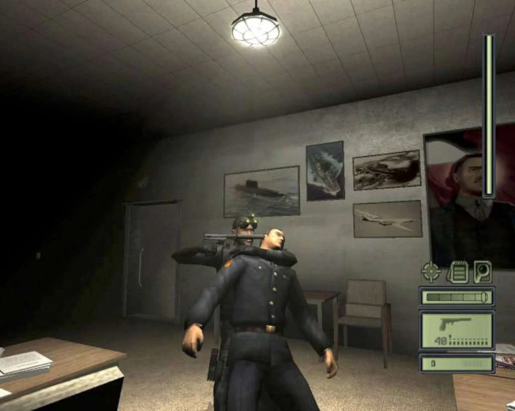 Tom Clancy's Splinter Cell light meter in a shadowed interior